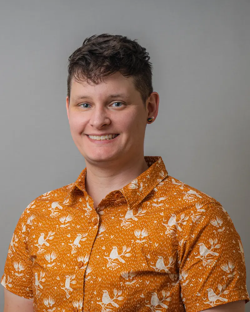 Headshot of Logan Lauren