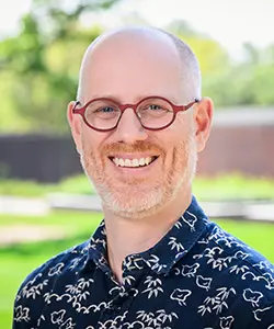 Headshot of Mike Tissenbaum